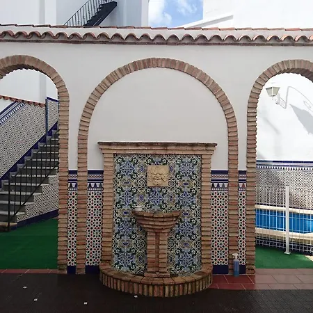 El Patio De La Piscina * Кордова